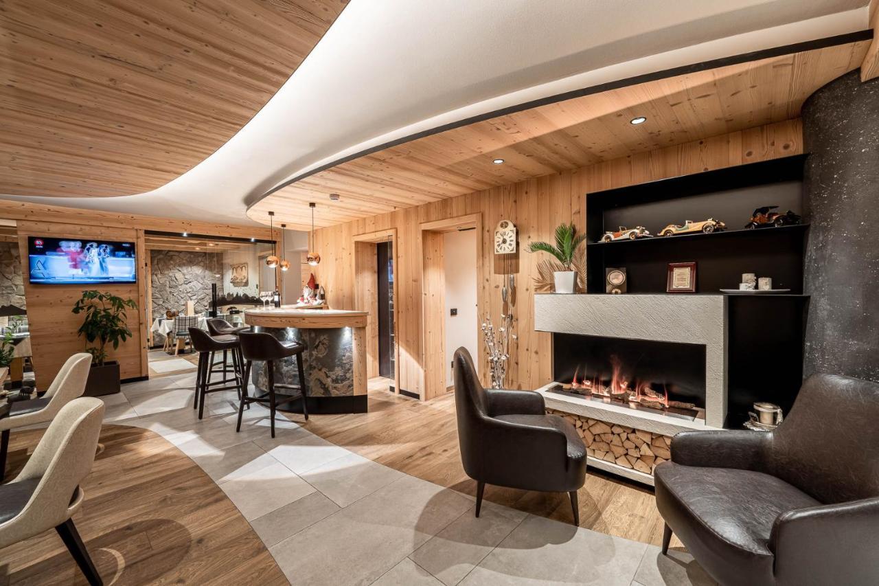 Bed and Breakfast Garni Letizia Campitello di Fassa Esterno foto