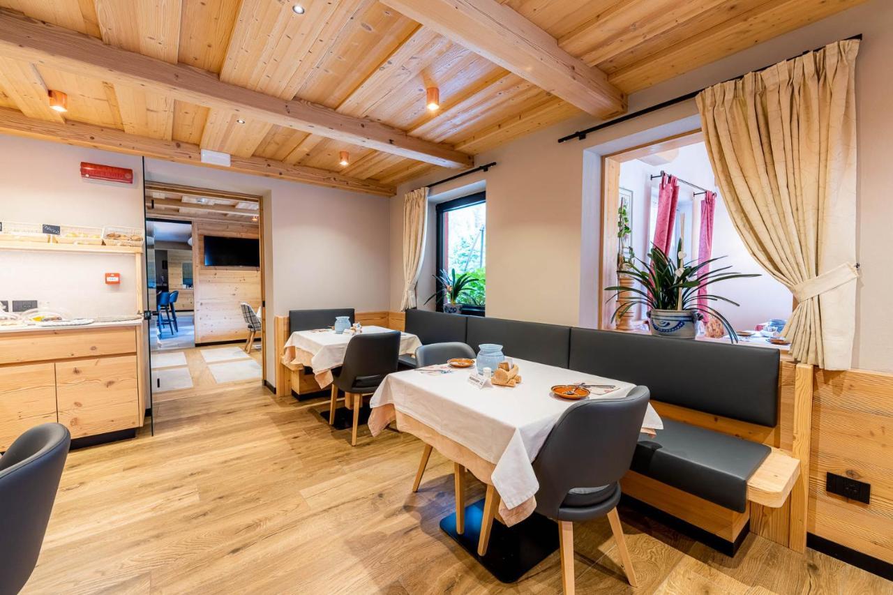 Bed and Breakfast Garni Letizia Campitello di Fassa Esterno foto