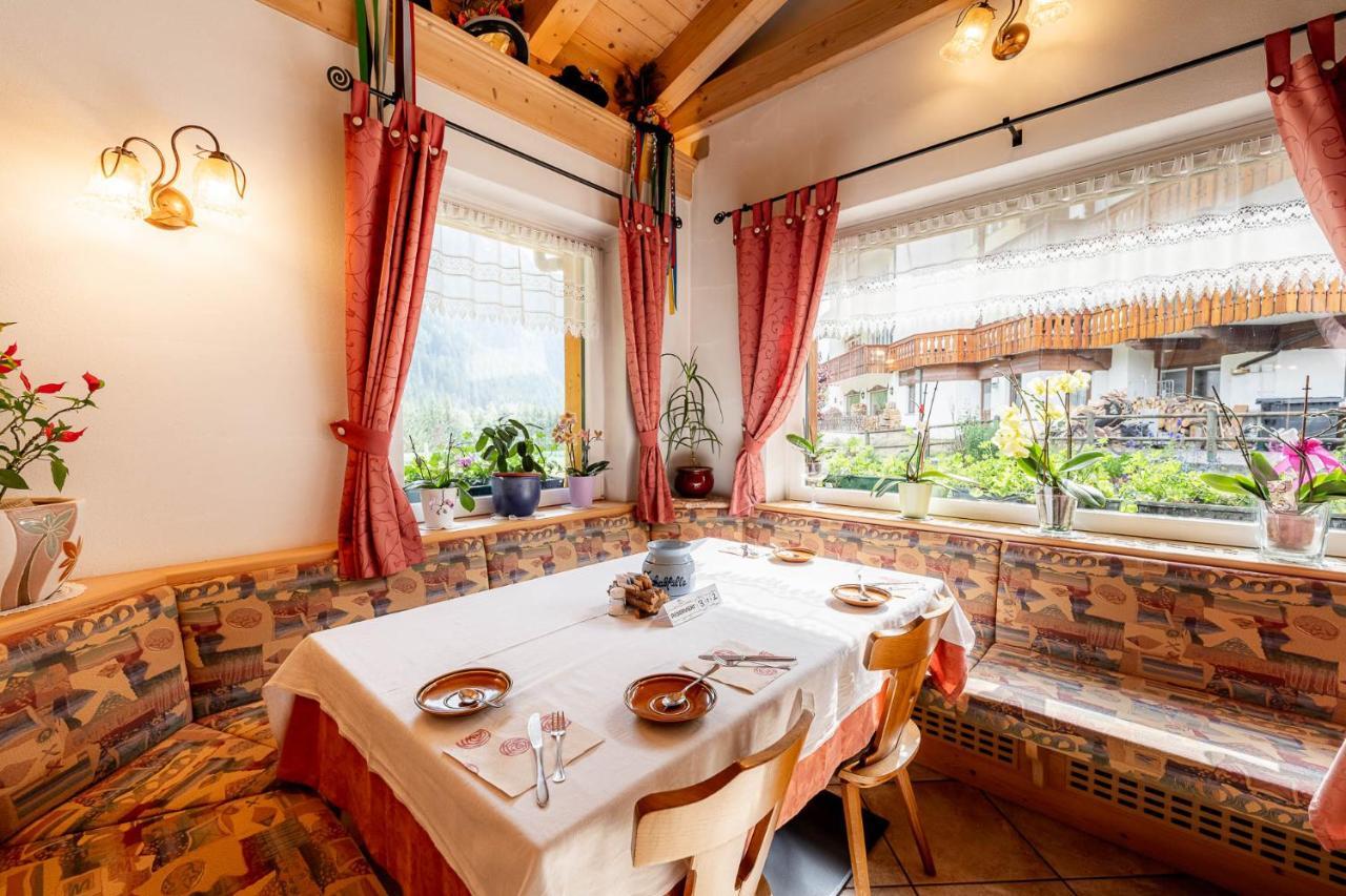 Bed and Breakfast Garni Letizia Campitello di Fassa Esterno foto