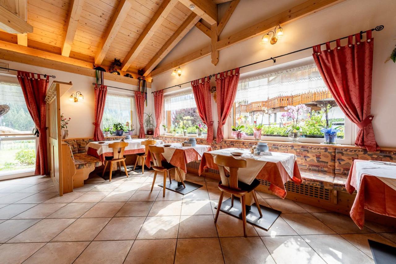 Bed and Breakfast Garni Letizia Campitello di Fassa Esterno foto