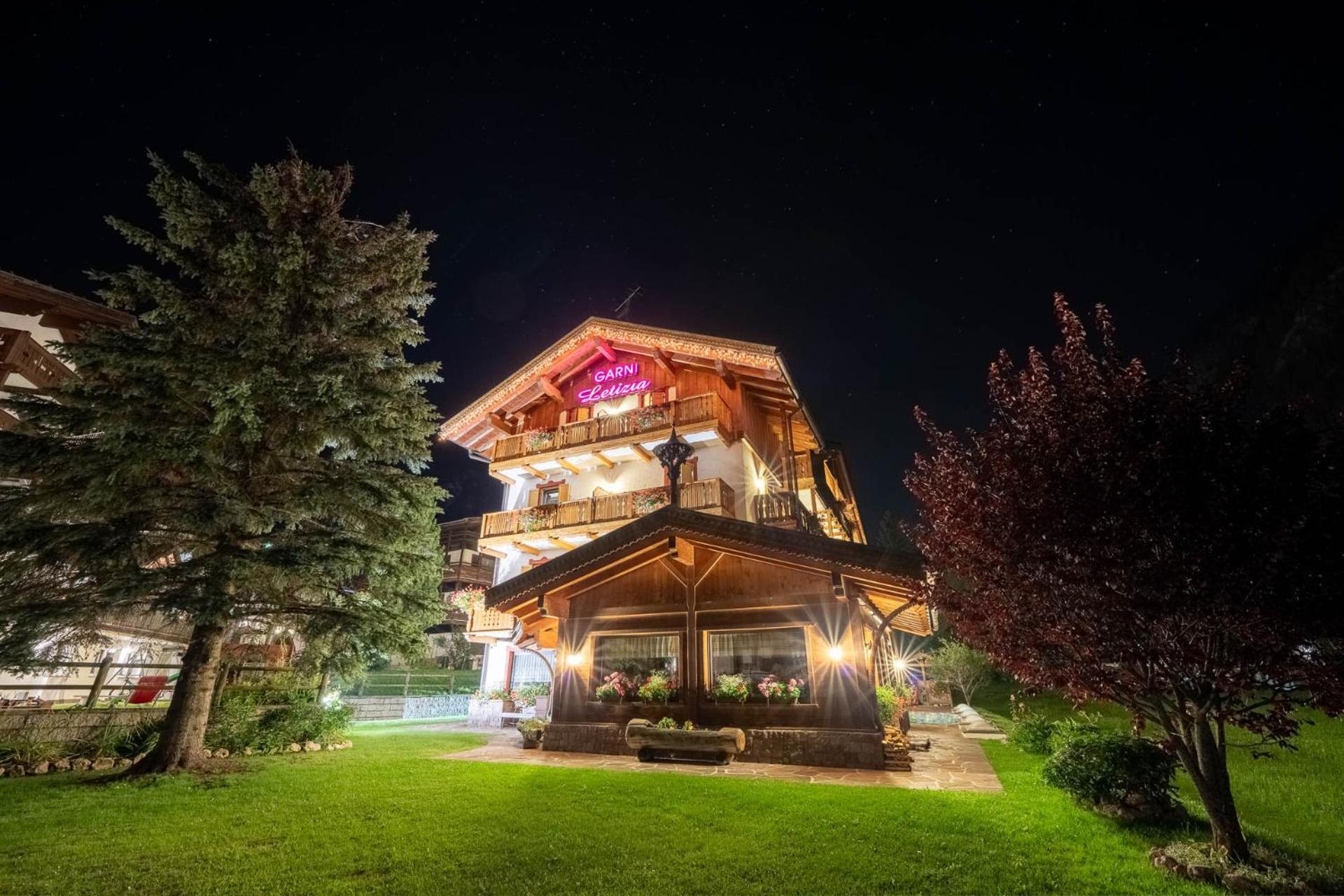 Bed and Breakfast Garni Letizia Campitello di Fassa Esterno foto